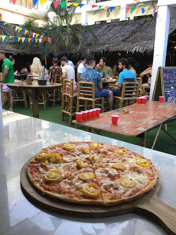 Mad Monkey Hostel Boracay Boracay Island Εξωτερικό φωτογραφία