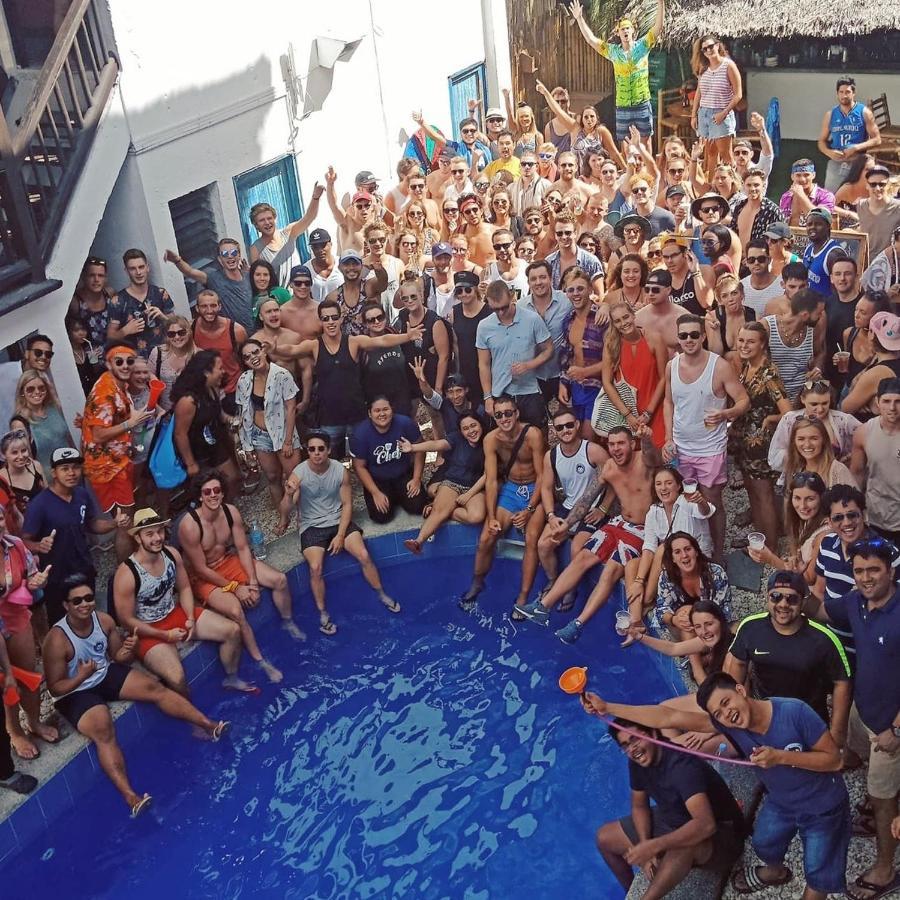Mad Monkey Hostel Boracay Boracay Island Εξωτερικό φωτογραφία
