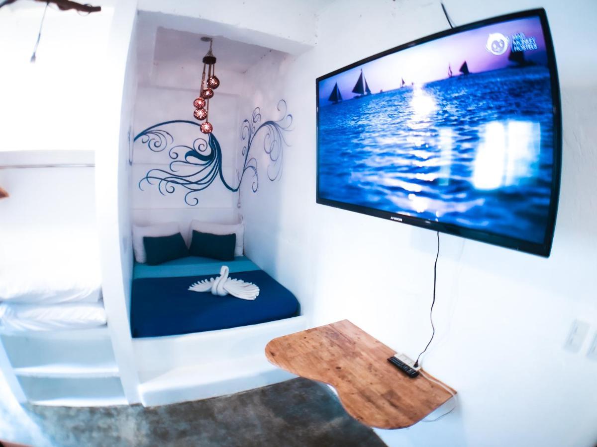 Mad Monkey Hostel Boracay Boracay Island Εξωτερικό φωτογραφία
