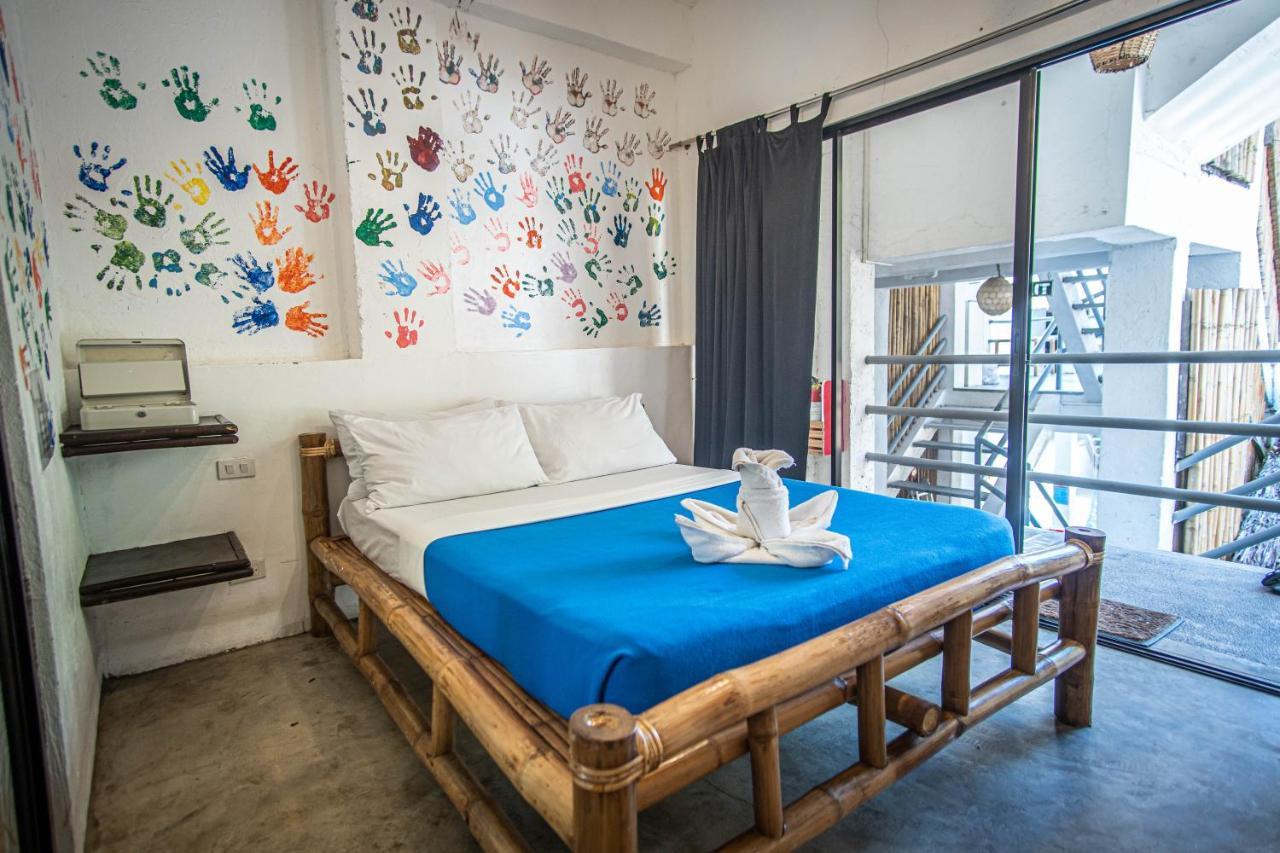 Mad Monkey Hostel Boracay Boracay Island Εξωτερικό φωτογραφία